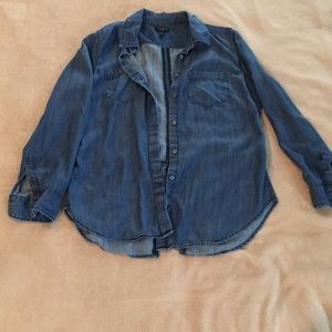 Final price drop📣Talbots light  denim button down